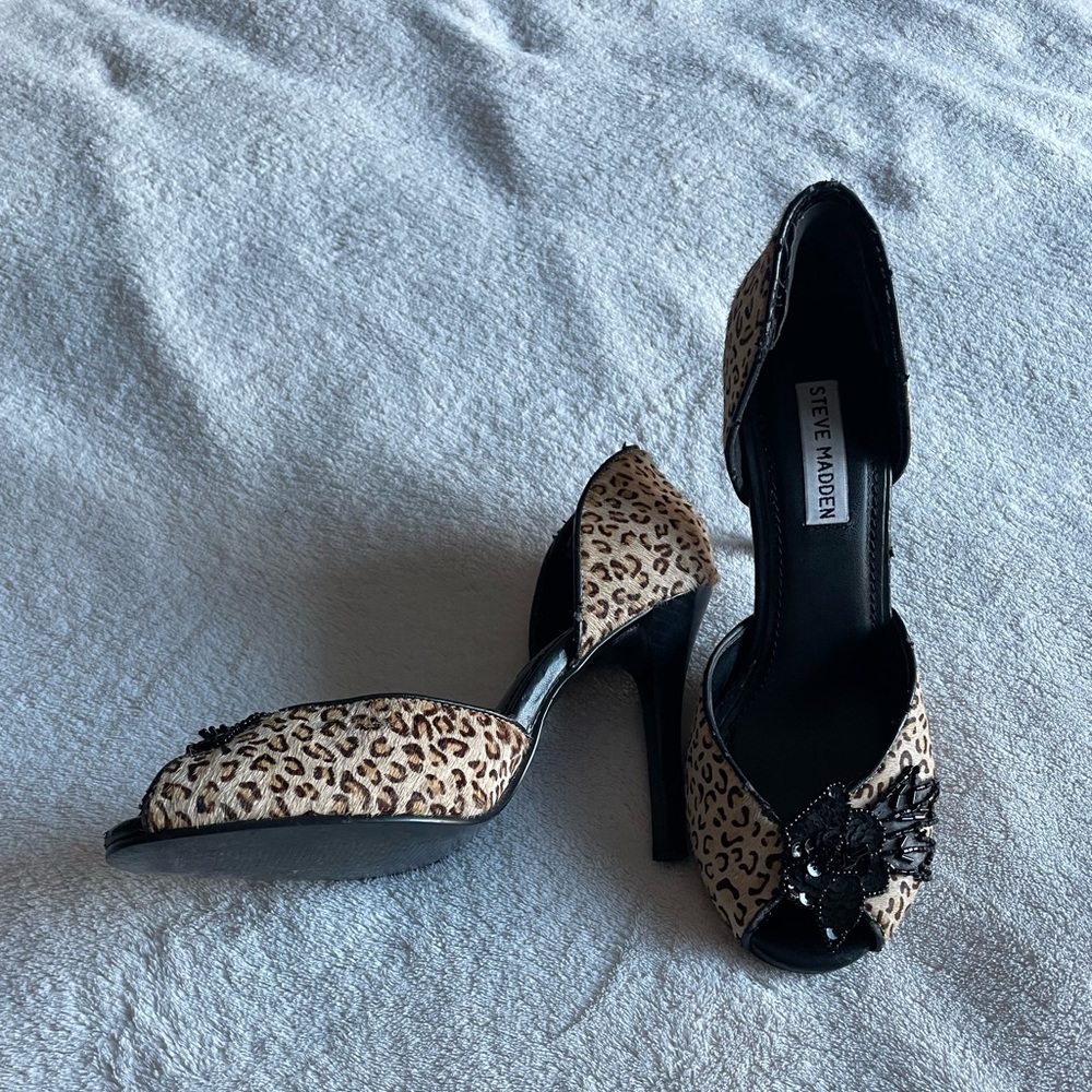 Steve Madden leopard stilettos size 7.5